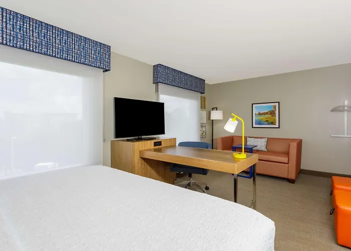 Hampton & I-10-thomasville Road Hotel