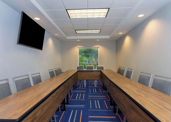 Hampton & I-10-thomasville Road Hotel 3*