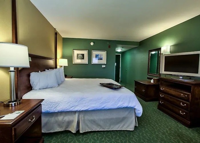 Hampton & I-10-thomasville Road Hotel