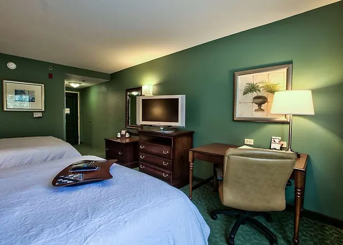 Hampton & I-10-thomasville Road Hotel Tallahassee